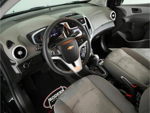 2020 Chevrolet Sonic FWD Hatchback 1FL 5-Door