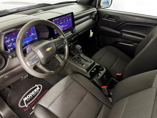 2024 Chevrolet Colorado WT