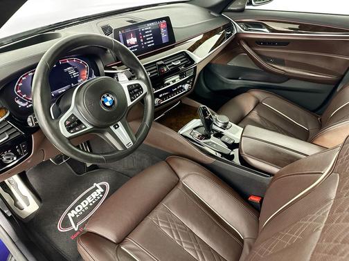 Mediterranean Blue Metallic 2020 BMW M550 i Xdrive