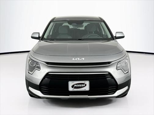 2023 Kia Niro LX