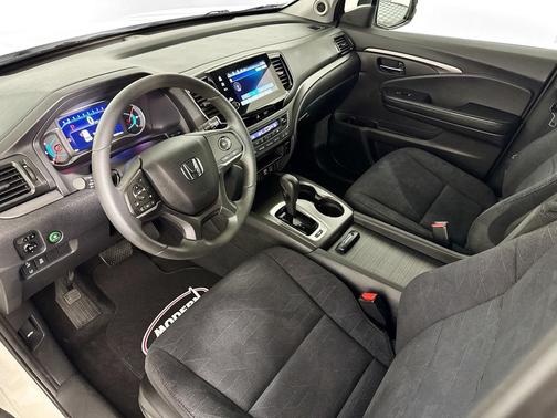 White Diamond Pearl 2019 Honda Pilot EX