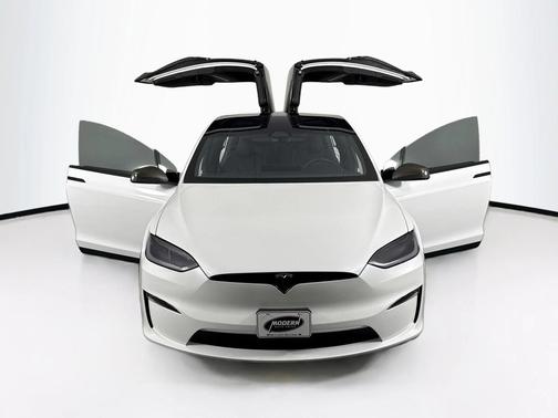 2024 Tesla Model X Long Range