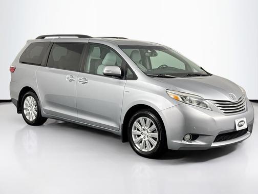 2017 Toyota Sienna Limited Premium