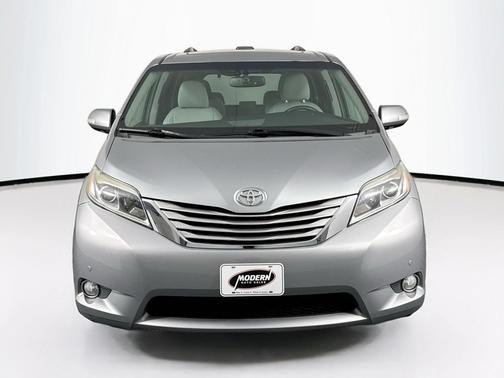2017 Toyota Sienna Limited Premium