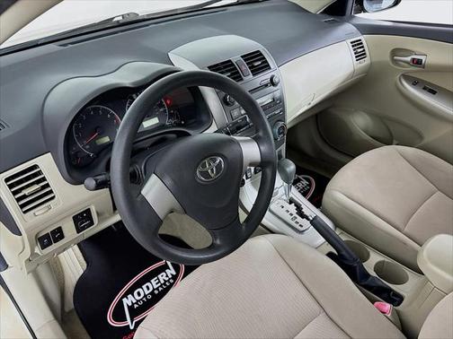 2011 Toyota Corolla LE