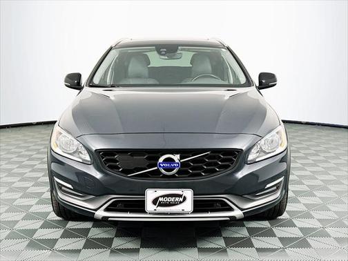 2015 Volvo V60 Cross Country T5