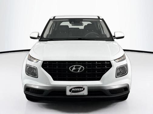 2021 Hyundai VENUE SE