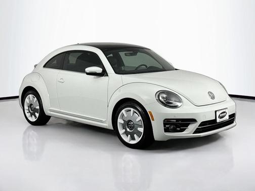 2019 Volkswagen Beetle 2.0T SE