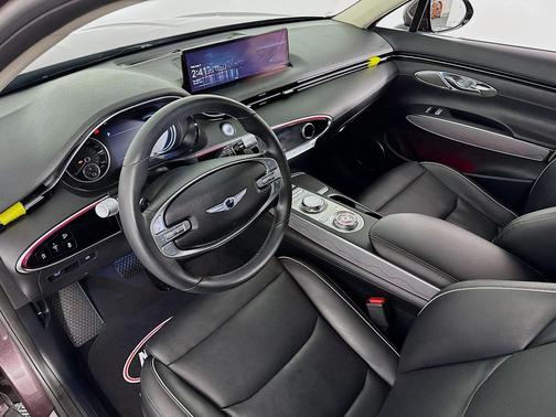 2022 Genesis GV70 2.5T AWD