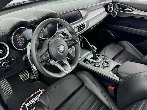 2022 Alfa Romeo Stelvio Ti