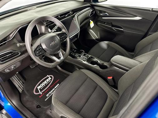 2023 Chevrolet Bolt EUV FWD LT