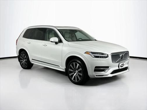 2022 Volvo XC90 T6 Inscription