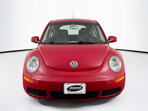 2008 Volkswagen New Beetle S