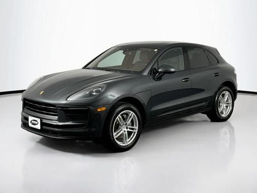 2022 Porsche Macan Base