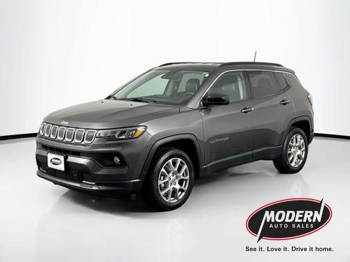 2022 Jeep Compass Latitude Lux