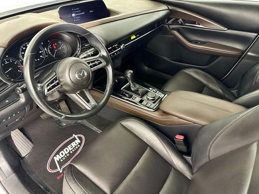 Snowflake White Pearl Mica 2021 Mazda CX-30 Premium Package