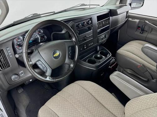 2022 Chevrolet Express 2500 RWD 2500 Regular Wheelbase WT