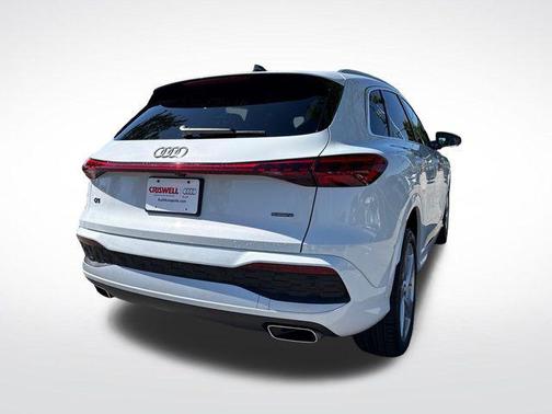 Glacier White 2026 Audi Q5 Premium Plus TFSI quattro S tronic