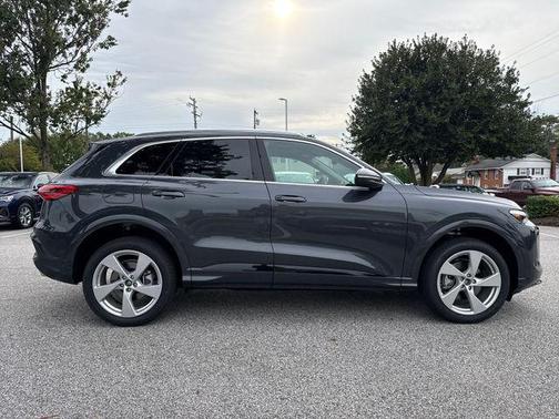 2025 Audi Q5 Premium Plus TFSI quattro S tronic