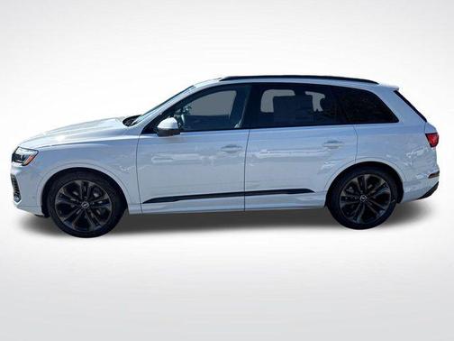 2025 Audi Q7 55 Premium Plus