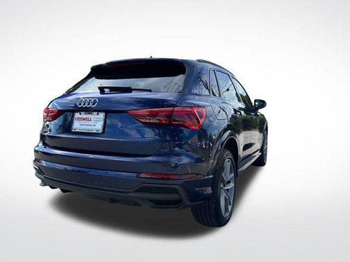 2025 Audi Q3 Premium 45 TFSI S line quattro Tiptronic