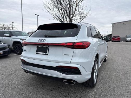 2025 Audi Q5 Prestige TFSI quattro S tronic