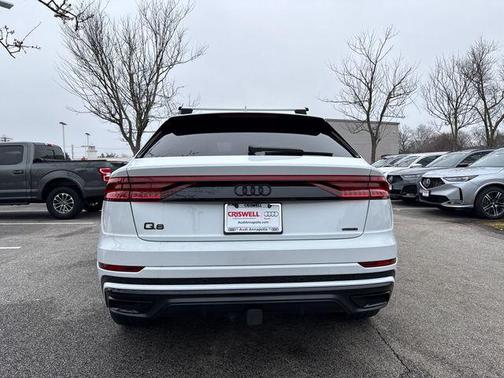 2023 Audi Q8 55 Premium Plus