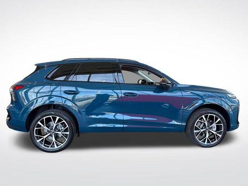 Malpelo Blue Metallic 2026 Audi Q3 S line