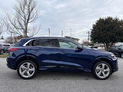 2025 Audi Q5 Premium Plus TFSI quattro S tronic