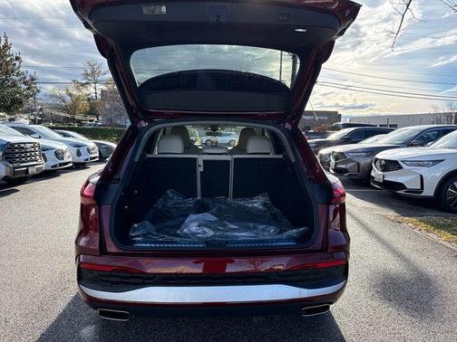 2025 Audi Q5 Prestige TFSI quattro S tronic