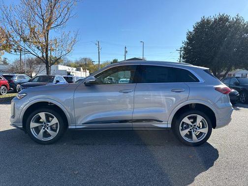 2025 Audi Q5 Premium Plus TFSI quattro S tronic