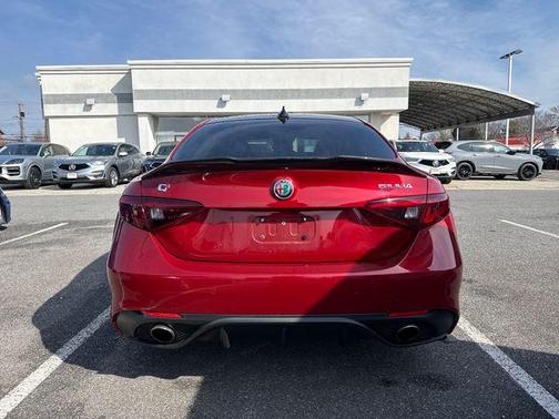 2017 Alfa Romeo Giulia Ti