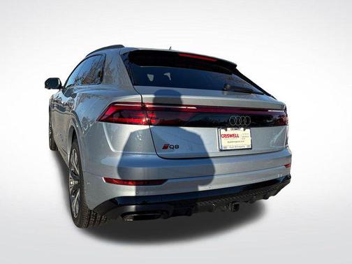 2025 Audi Q8 55 Premium Plus