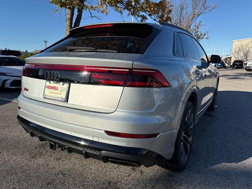 2025 Audi Q8 55 Premium Plus