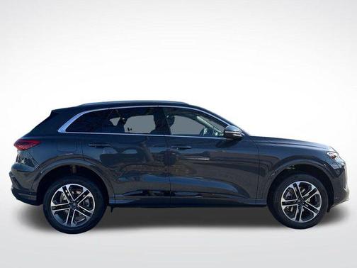 2025 Audi Q5 Premium TFSI quattro S tronic