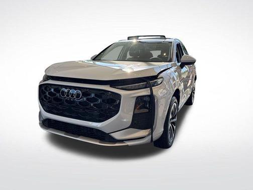Glacier White Metallic 2026 Audi Q3 TFSI quattro S tronic