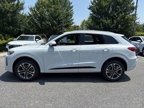 2025 Audi Q5 Premium Plus TFSI quattro S tronic