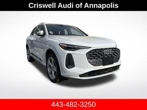 Glacier White Metallic 2025 Audi Q5 Premium Plus TFSI quattro S tronic