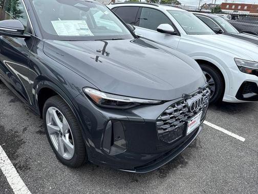 2025 Audi Q5 Premium Plus TFSI quattro S tronic