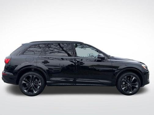 2026 Audi Q7 55 Premium Plus