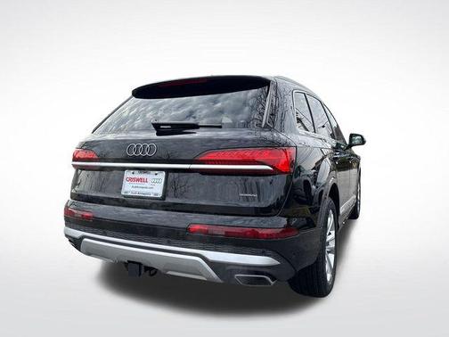 2026 Audi Q7 45 Premium Plus