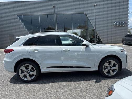 2025 Audi Q5 Premium Plus TFSI quattro S tronic