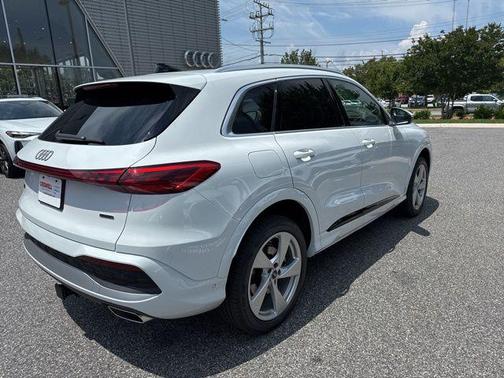 2025 Audi Q5 Premium Plus TFSI quattro S tronic