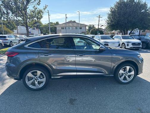 2025 Audi Q5 Premium Plus TFSI quattro S tronic