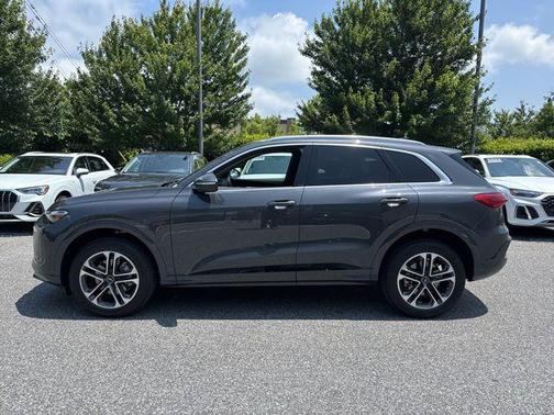 2025 Audi Q5 Premium TFSI quattro S tronic