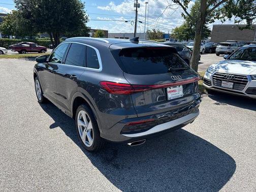 2025 Audi Q5 Premium Plus TFSI quattro S tronic