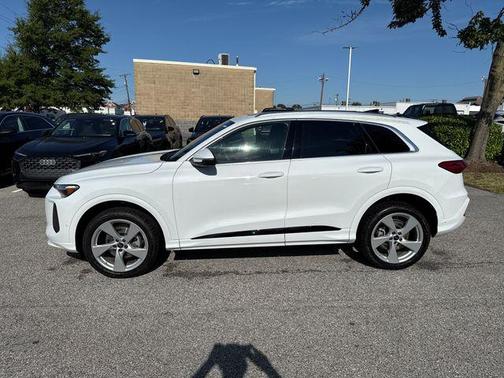 2025 Audi Q5 Premium Plus TFSI quattro S tronic