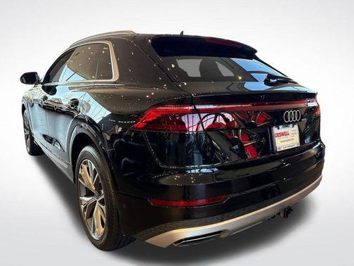 2025 Audi Q8 55 Premium Plus