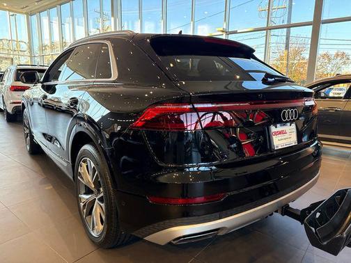 2025 Audi Q8 55 Premium Plus