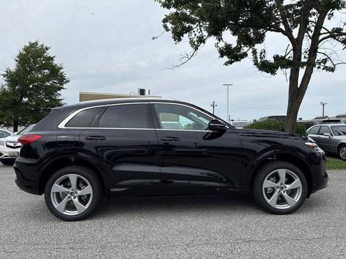 2025 Audi Q5 Prestige TFSI quattro S tronic